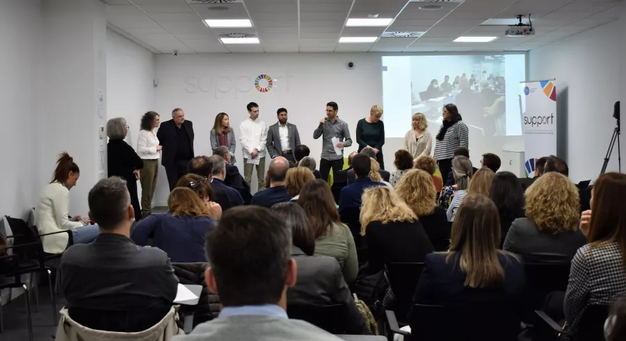 Conjunt de persones a una auditori