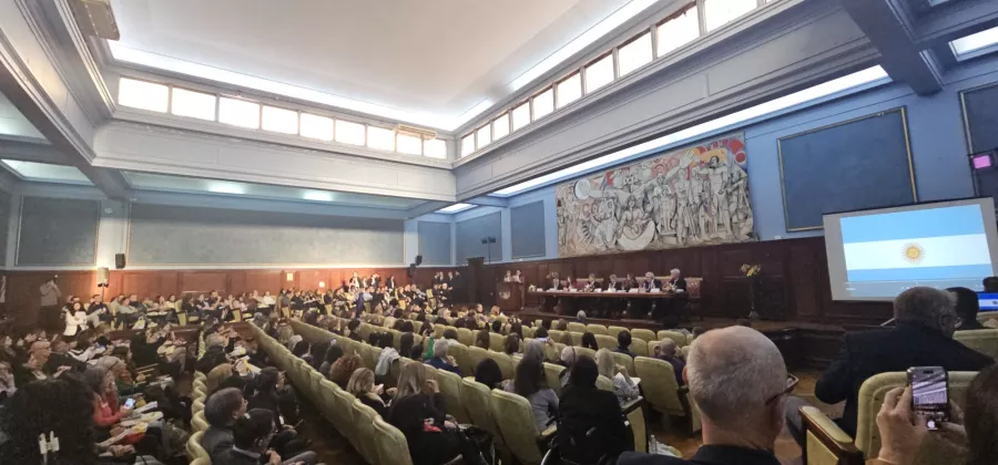 Cerimònia d'obertura, a l'aula magna de la facultat de Drets de la Universitat de Buenos Aires