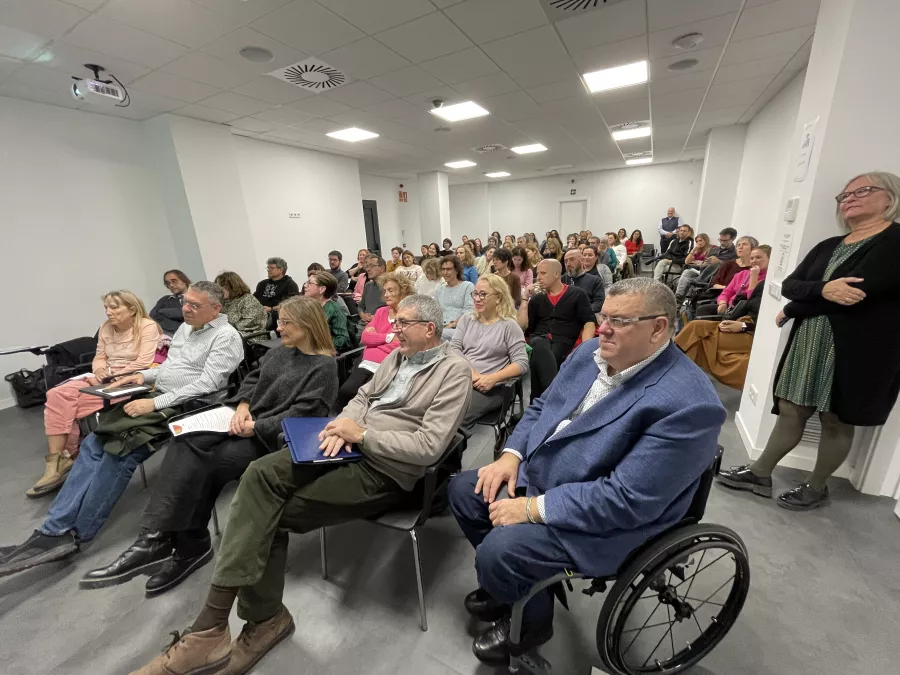 Una centenar de professionals han assistit a la jornada