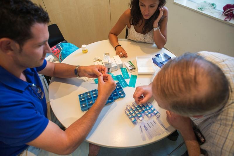 Cal eliminar traves burocràtiques en l'atenció a les persones vulnerables