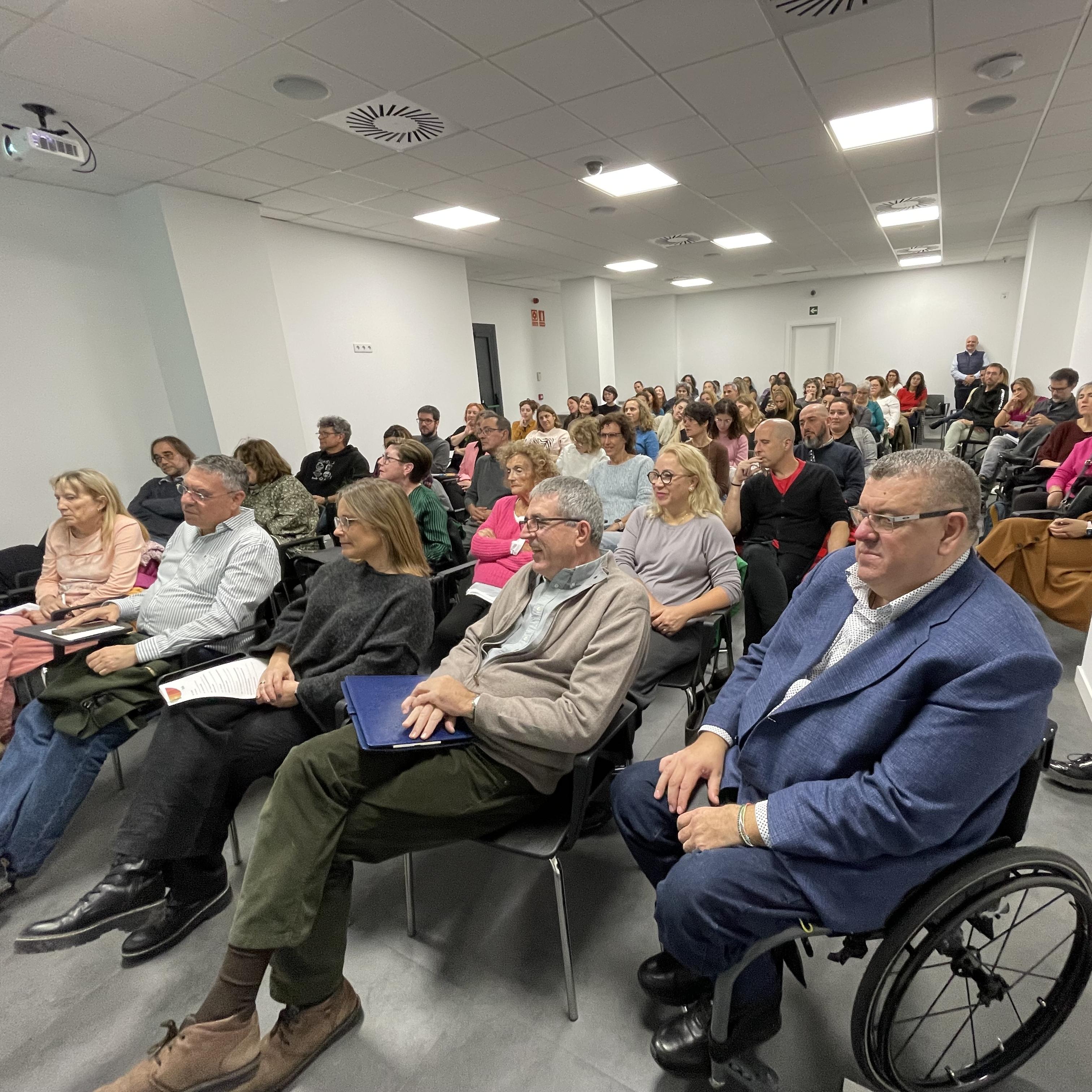 Una centenar de professionals han assistit a la jornada